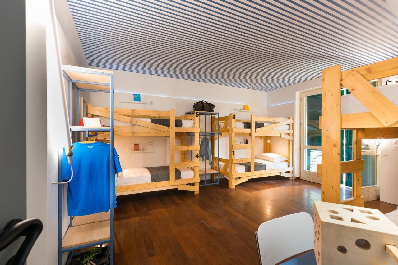 Gabanel Bike Hostel Bussolengo Exteriör bild